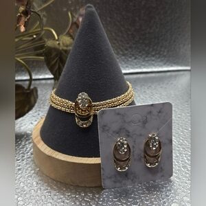 "5/$25" Fashion Goldtone Rhinestone Jewelry Set Earrings/Adjustable Bracele